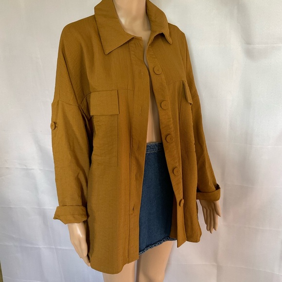 Zara Lightweight Ribbed Oversized Shacket - Picture 1 of 8